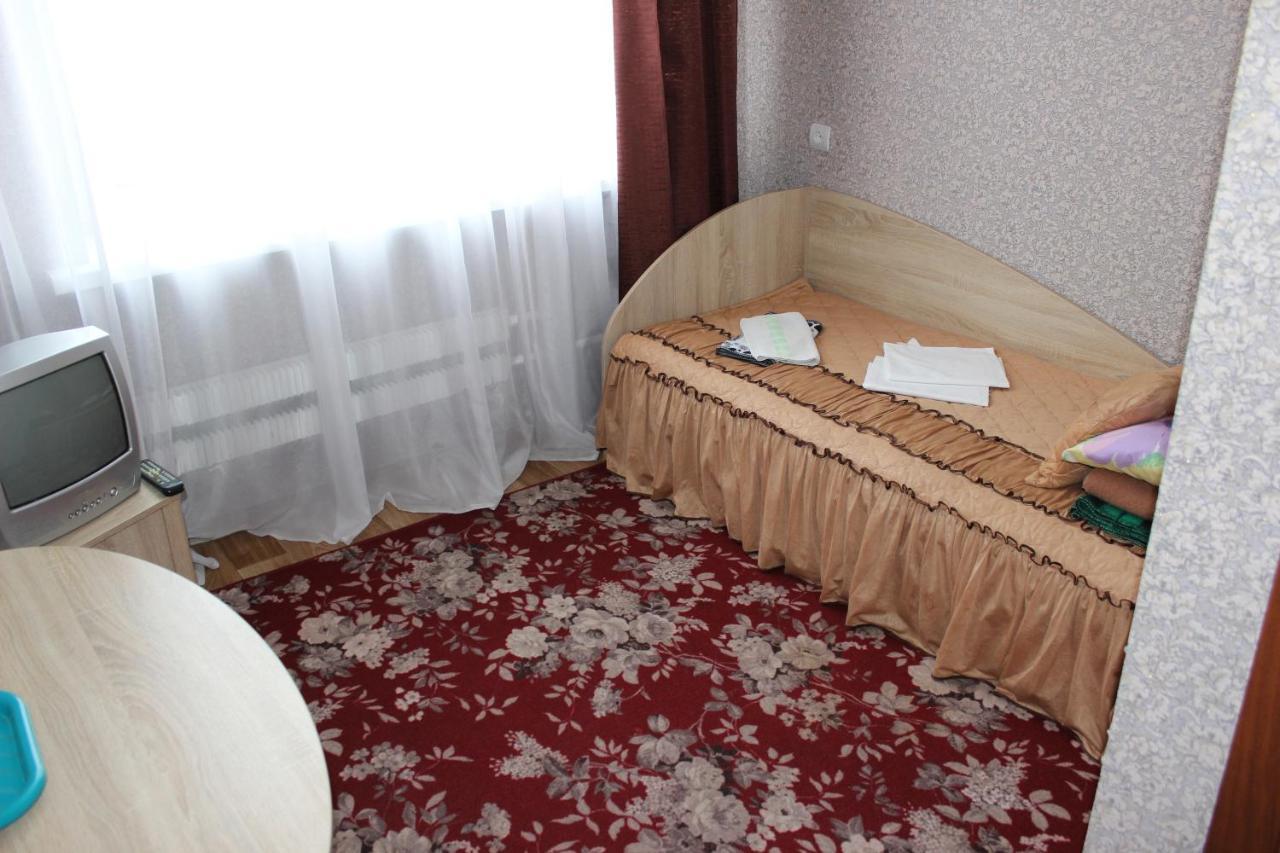 Dinamo Hotel Gomel Eksteriør billede